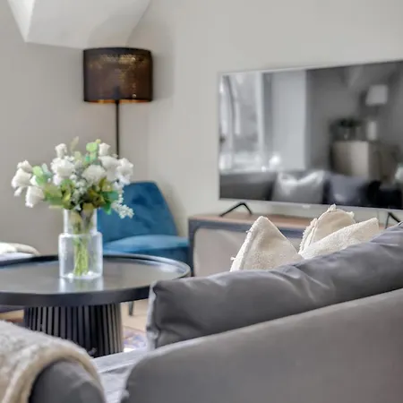 Classic Peaceful Space In The Center Bergen