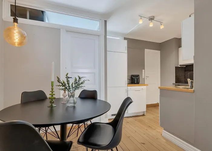 Classic Peaceful Space In The Center *