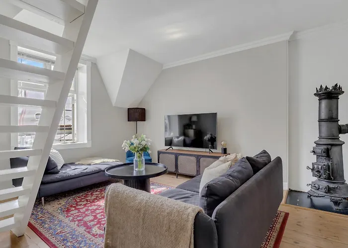 Classic Peaceful Space In The Center Apartment Bergen